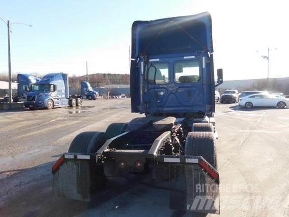Freightliner CASCADIA 116 Vlačilci