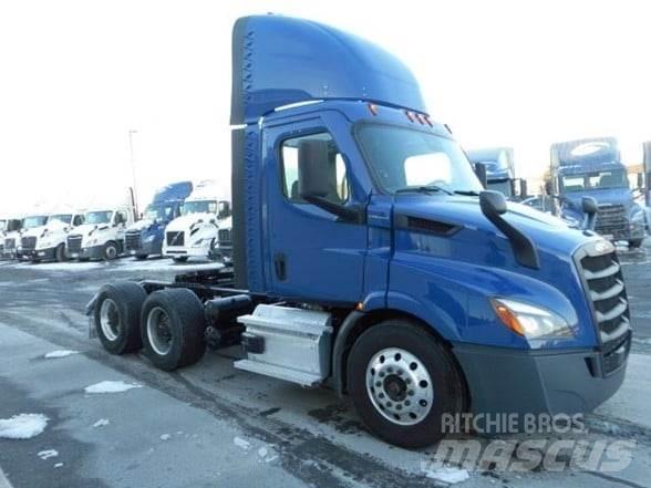 Freightliner CASCADIA 116 Vlačilci