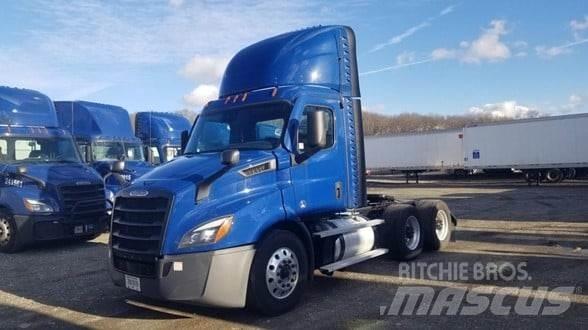 Freightliner CASCADIA 116 Vlačilci