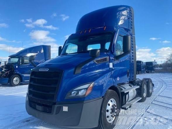 Freightliner CASCADIA 116 Vlačilci