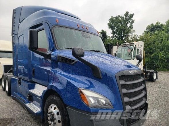 Freightliner CASCADIA 116 Vlačilci