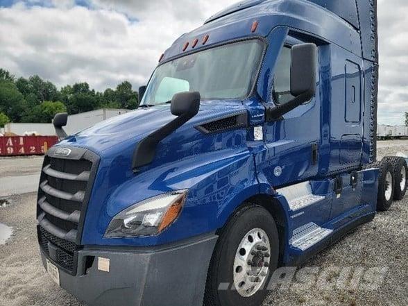 Freightliner CASCADIA 116 Vlačilci