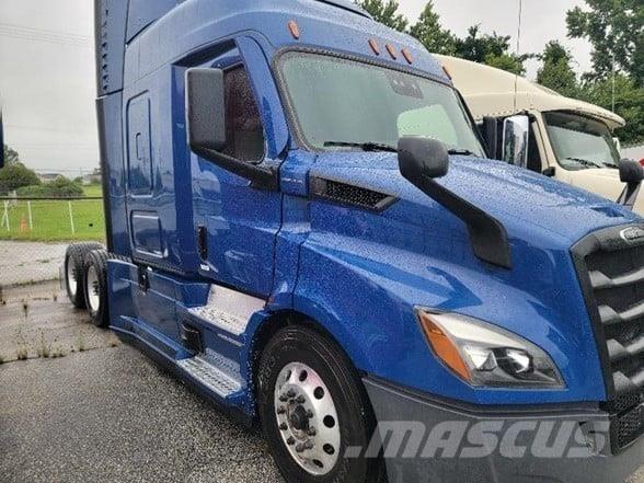 Freightliner CASCADIA 116 Vlačilci