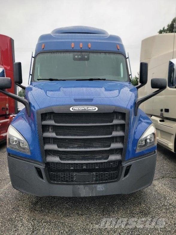 Freightliner CASCADIA 116 Vlačilci