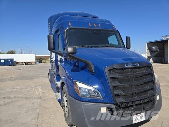 Freightliner CASCADIA 116 Vlačilci
