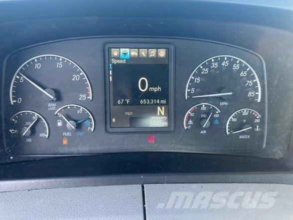 Freightliner CASCADIA 116 Vlačilci