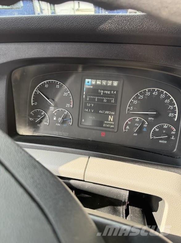 Freightliner CASCADIA 116 Vlačilci