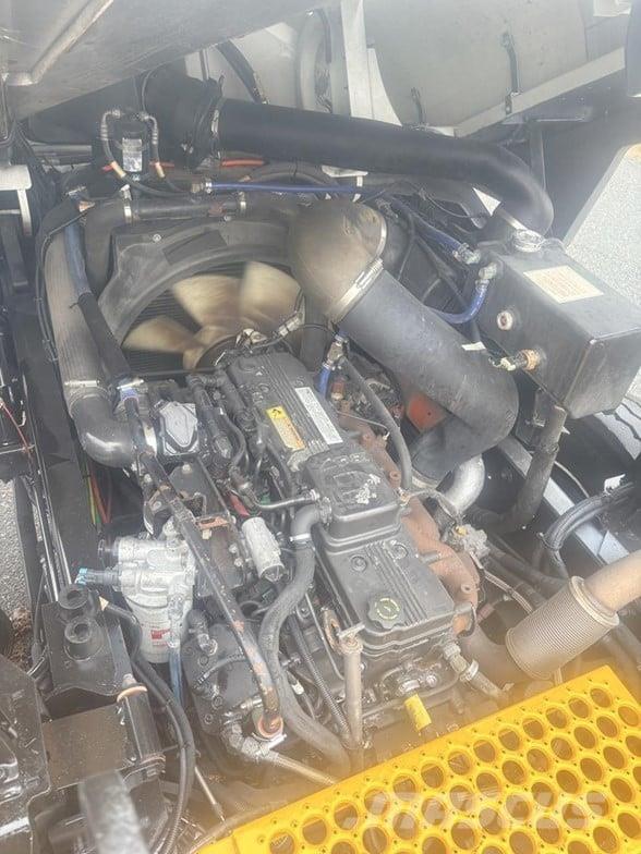 Kalmar OTTAWA 4X2 OFF-ROAD Terminalni vlačilci