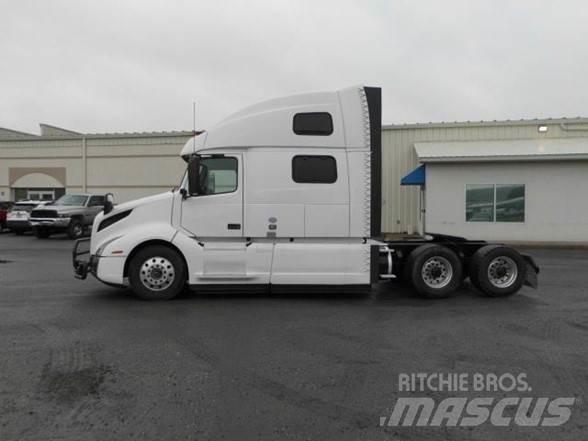 Volvo VNL64T860 Vlačilci