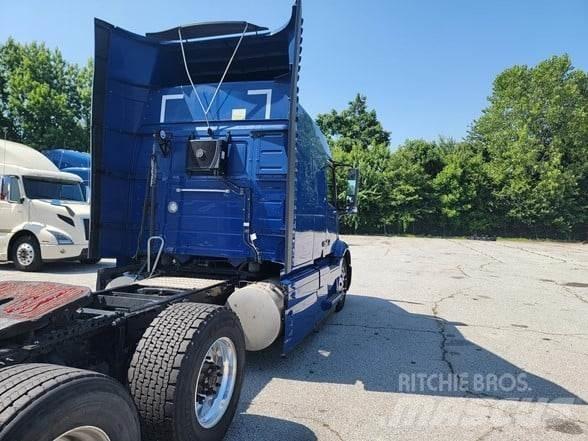 Volvo VNL64T860 Vlačilci