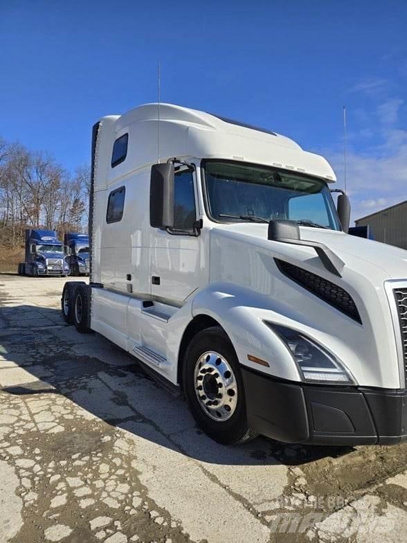 Volvo VNL64T860 Vlačilci