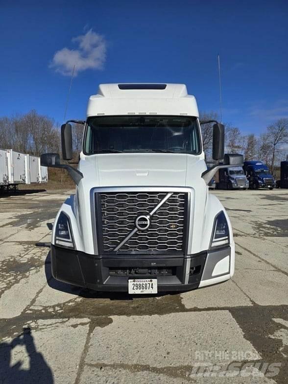 Volvo VNL64T860 Vlačilci