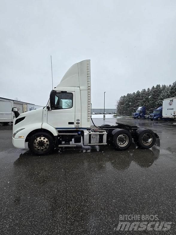 Volvo VNR64T300 Vlačilci