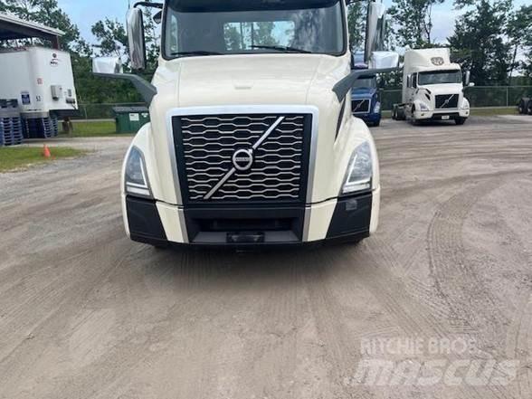 Volvo VNR64T300 Vlačilci