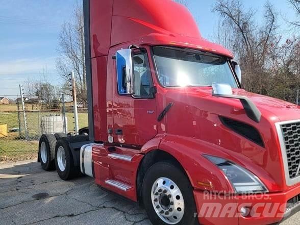 Volvo VNR64T300 Vlačilci