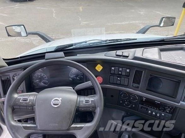 Volvo VNR64T300 Vlačilci