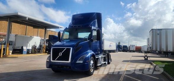 Volvo VNR64T300 Vlačilci