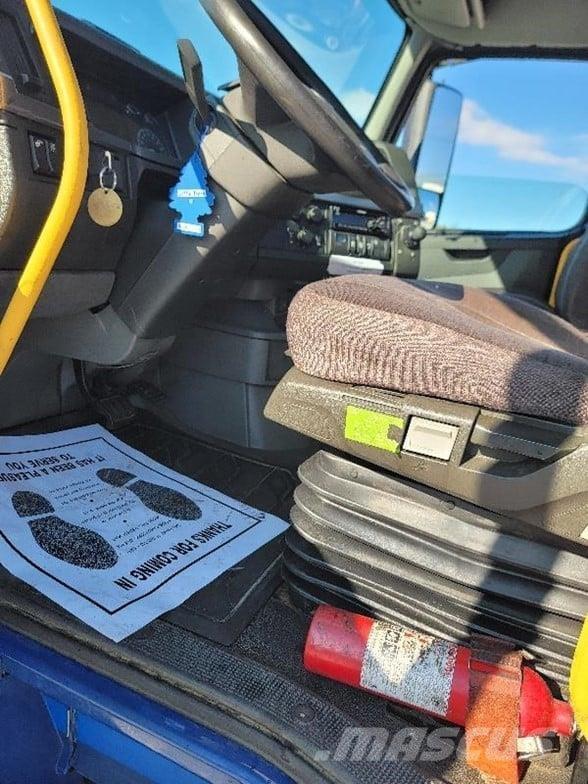 Volvo VNR64T300 Vlačilci