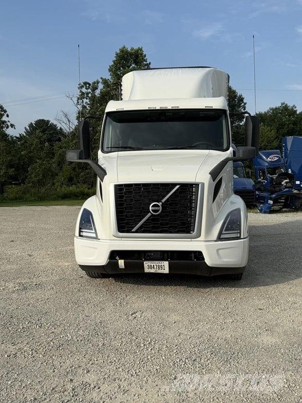Volvo VNR64T640 Vlačilci