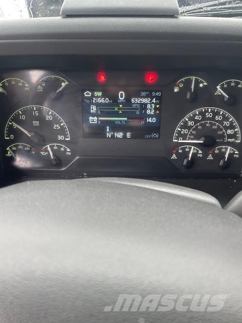 Volvo VNR64T640 Vlačilci