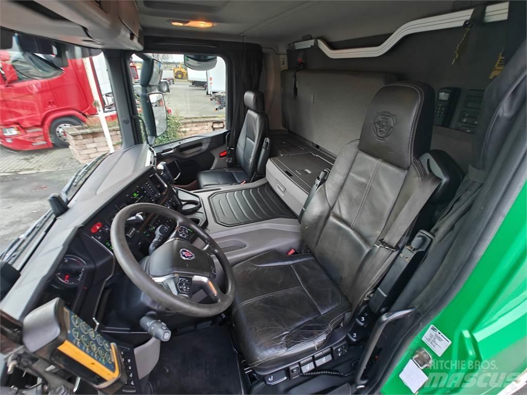 Scania P370 Komunalni tovornjaki