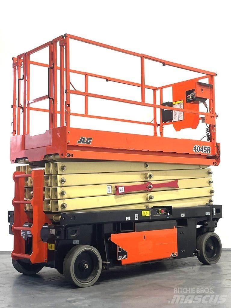 JLG 4045R Škarjaste dvižne ploščadi