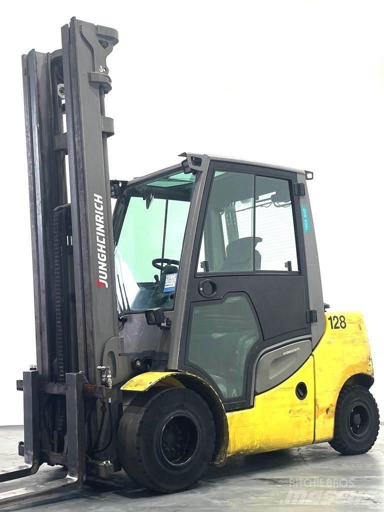 Jungheinrich DFG 435s Dizelski viličarji