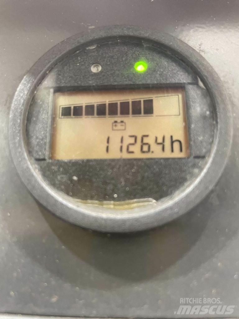Linde D10 ACC-1163 Ročni električni viličar