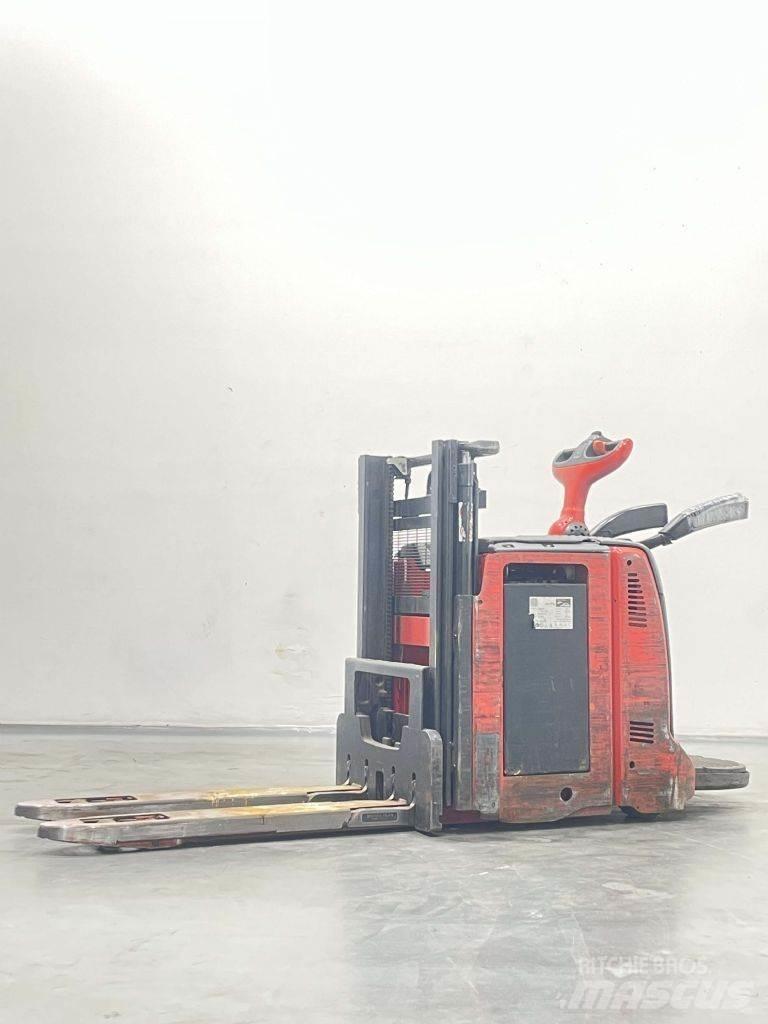 Linde D12AP-133 Ročni električni viličar