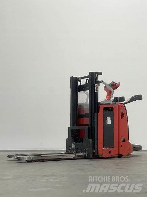 Linde D12HPAP Ročni električni viličar