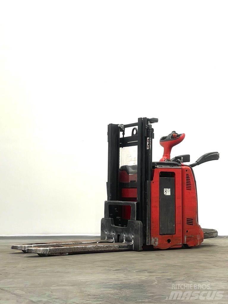 Linde D12HPAP-133 Ročni električni viličar