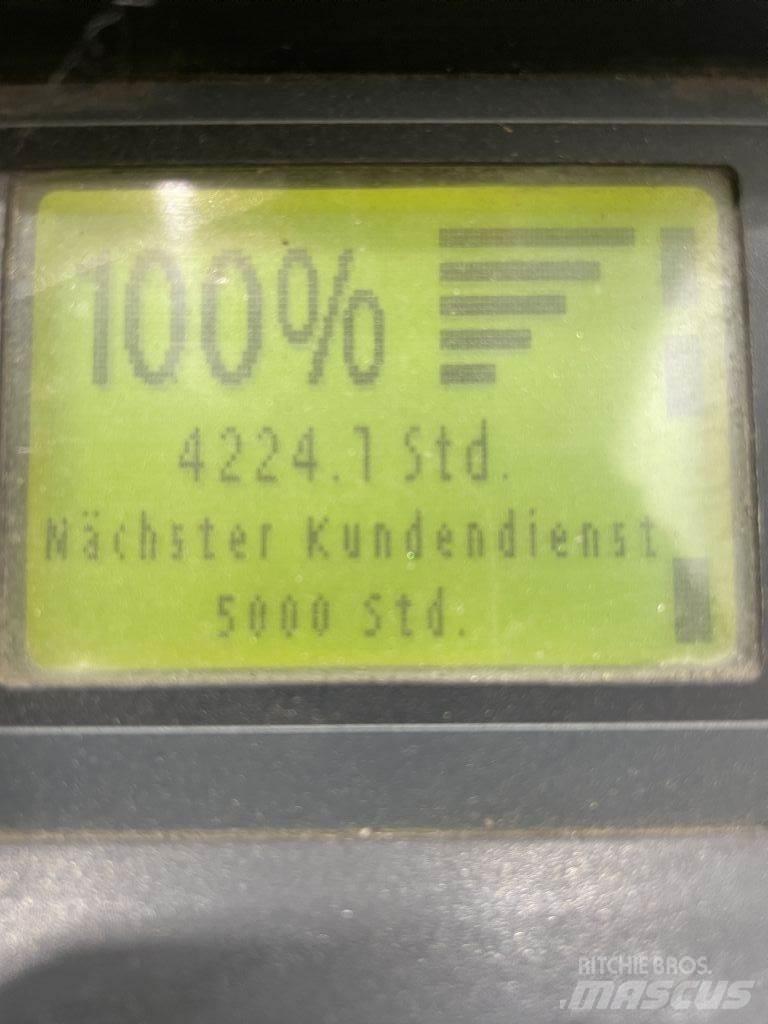 Linde D12HPSP-133 Ročni električni viličar