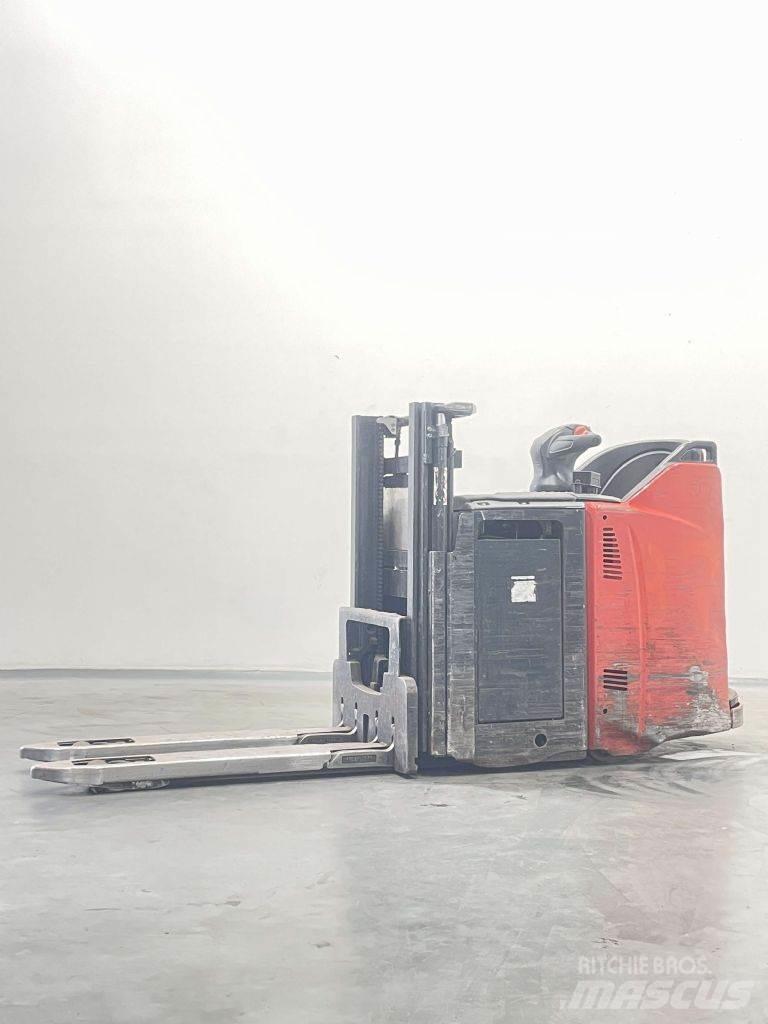 Linde D12HPSP-133 Ročni električni viličar