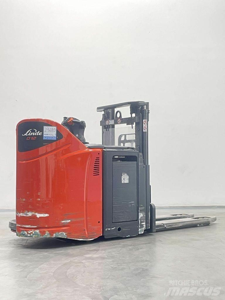 Linde D12HPSP-133 Ročni električni viličar