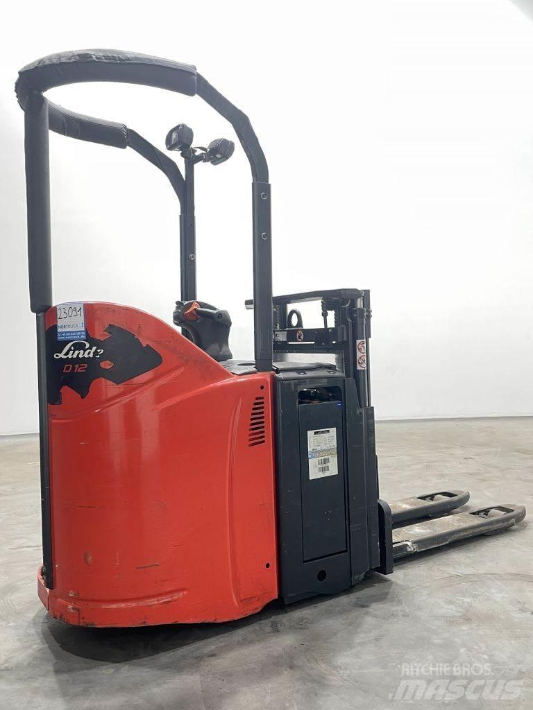 Linde D12SP-133 Ročni električni viličar