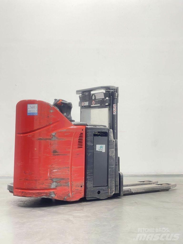 Linde D12SP-133 Ročni električni viličar