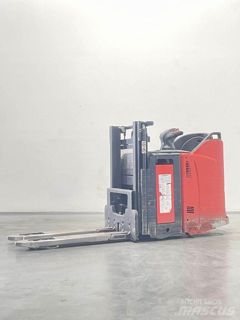 Linde D12SPHP-133 Ročni električni viličar