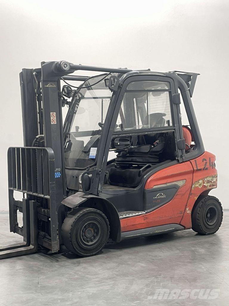 Linde H25T-01-1202 Plinski viličarji