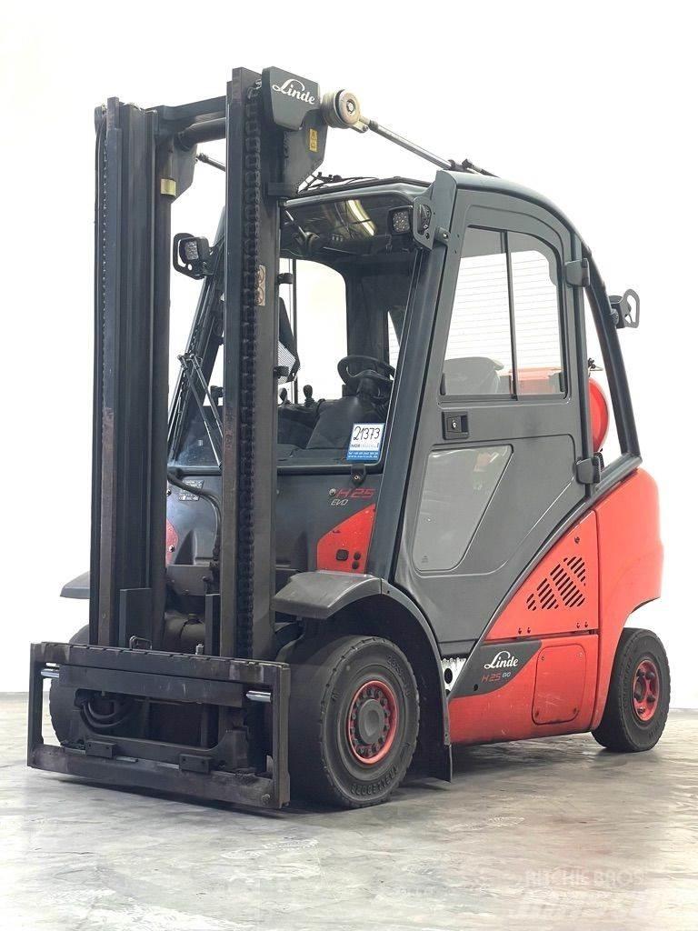 Linde H25T-392-EVO Plinski viličarji