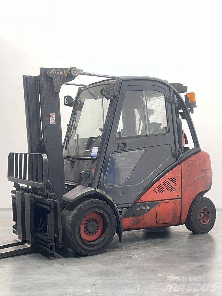 Linde H30T-02-393 Plinski viličarji