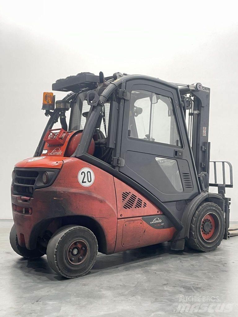 Linde H30T-02-393 Plinski viličarji