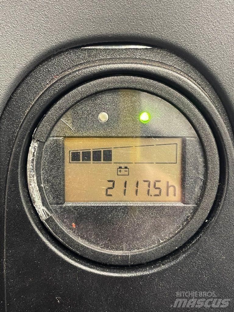Linde L12i-1172 Ročni električni viličar