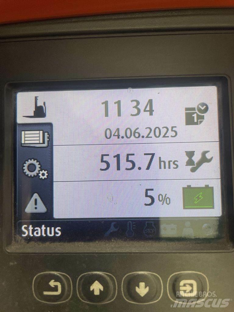 Linde L14-1173 Ročni električni viličar