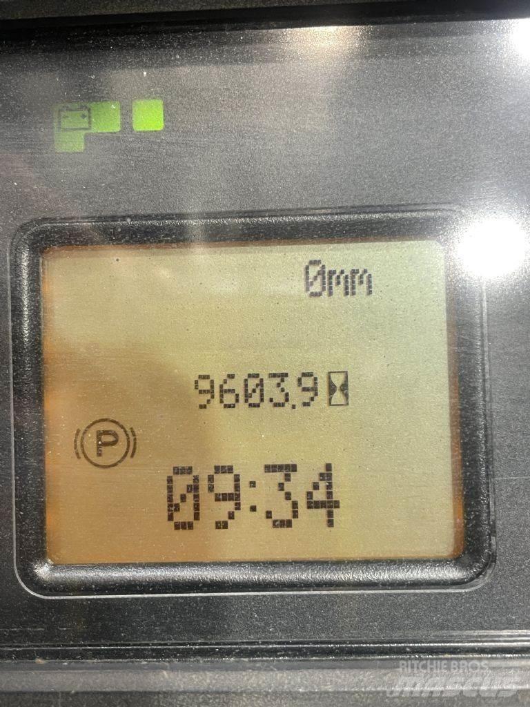 Linde R14-01-1120 Viličarji s pomičnim teleskopom