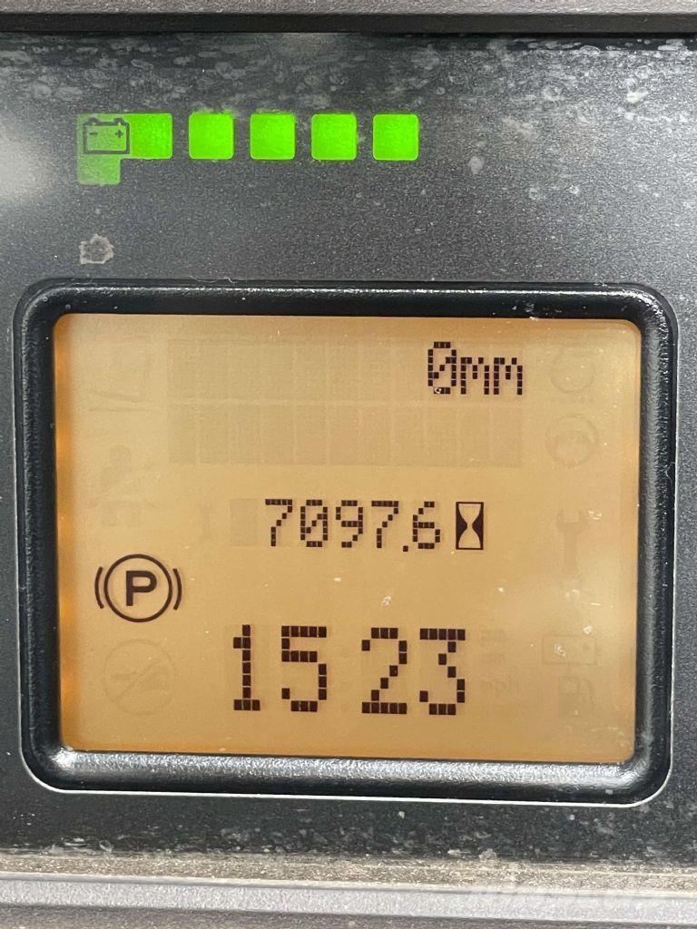 Linde R16-1120 Viličarji s pomičnim teleskopom