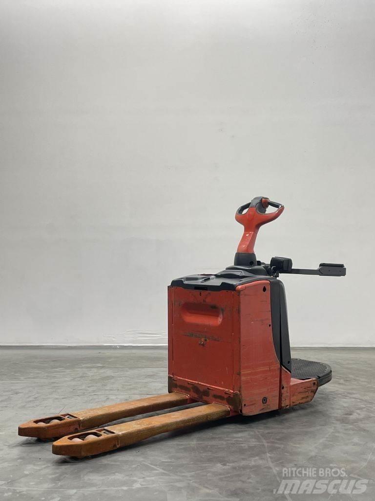 Linde T16P-02 Električni nizko dvižni viličar