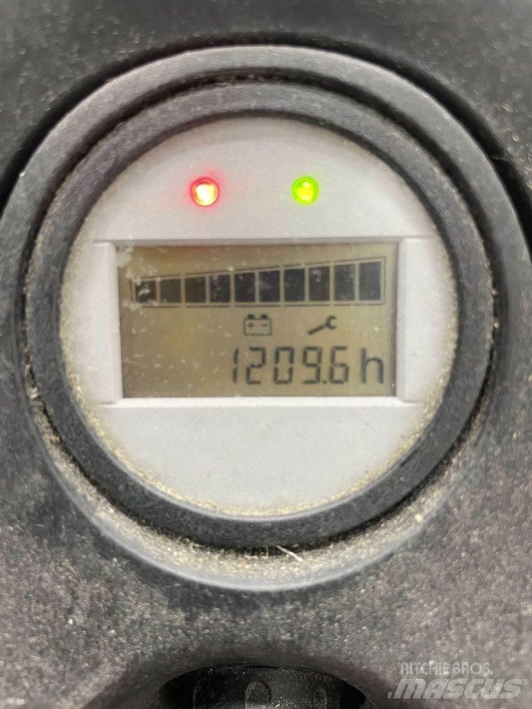 Linde T18-1152-Li-Ion Električni nizko dvižni viličar
