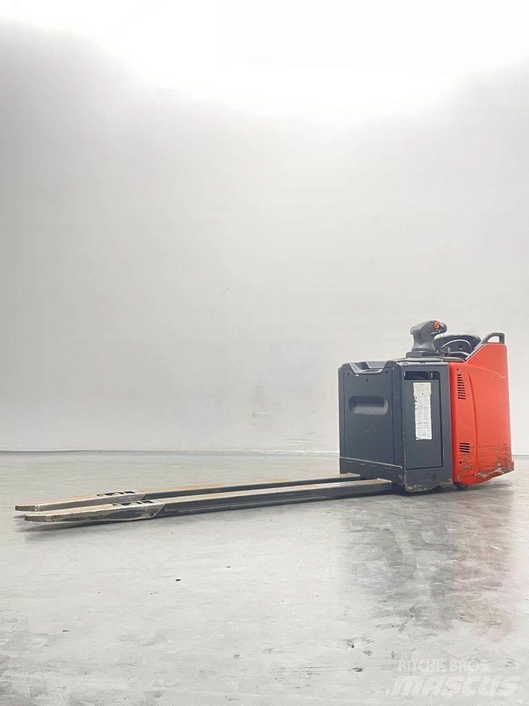 Linde T25SP-131 Električni nizko dvižni viličar