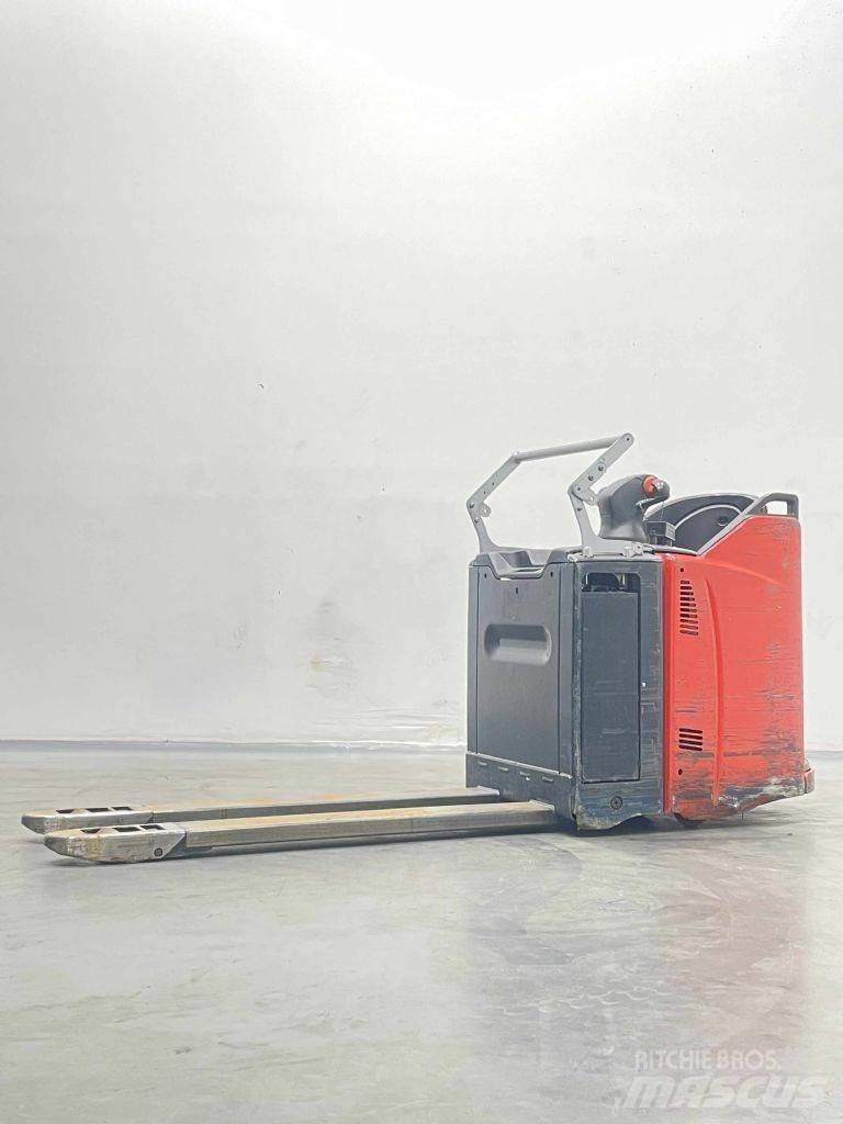 Linde T25SP-131 Električni nizko dvižni viličar