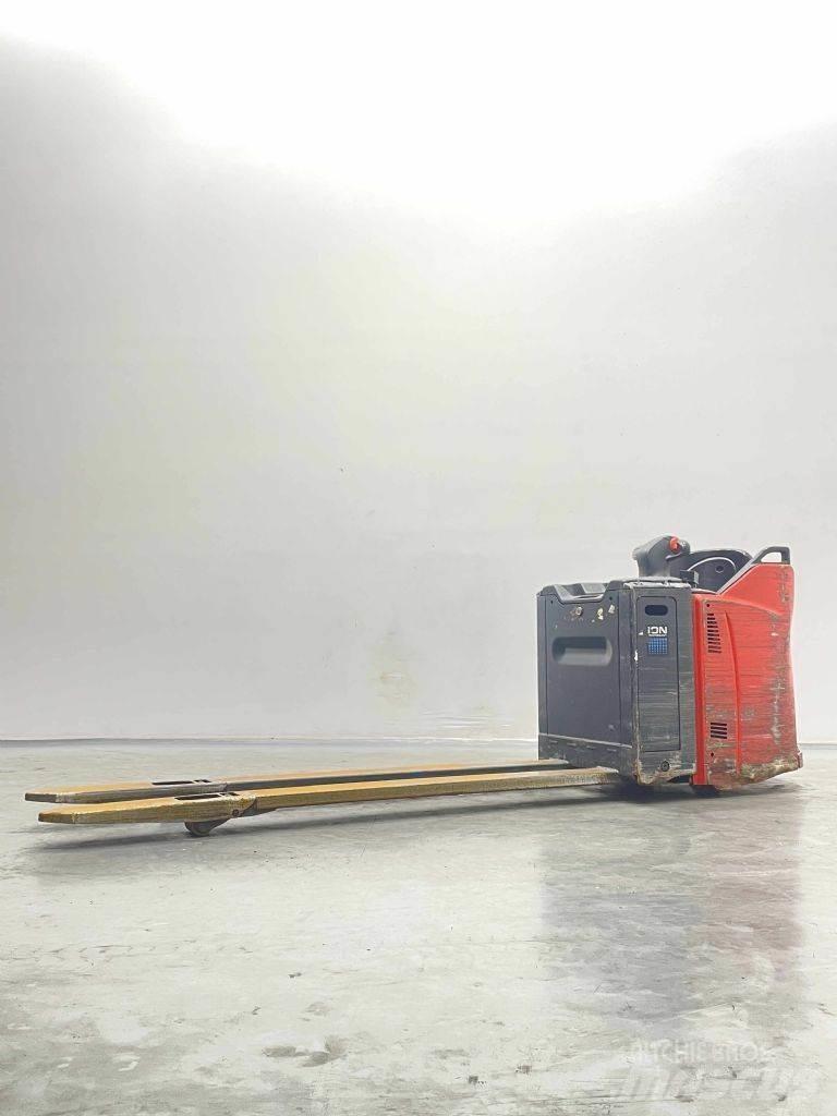 Linde T30SP-131 Električni nizko dvižni viličar